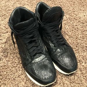 John Varvatos Sneakers